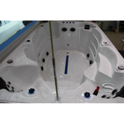 Плавательный спа с противотоком JNJ Spas 8228 California